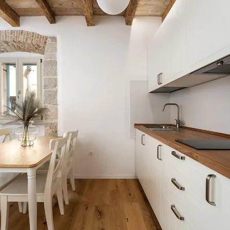 Eliza Apartment Vrsar