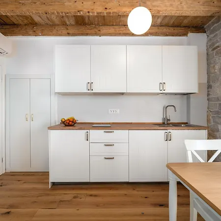 Eliza Apartment Vrsar